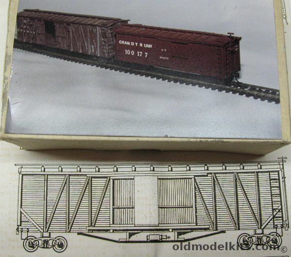 John Rendall 1/87 40' Sliding Door Single Sheathed 9 Panel Wood Box Car - Canadian National - Wood HO Craftsman Kit plastic model kit